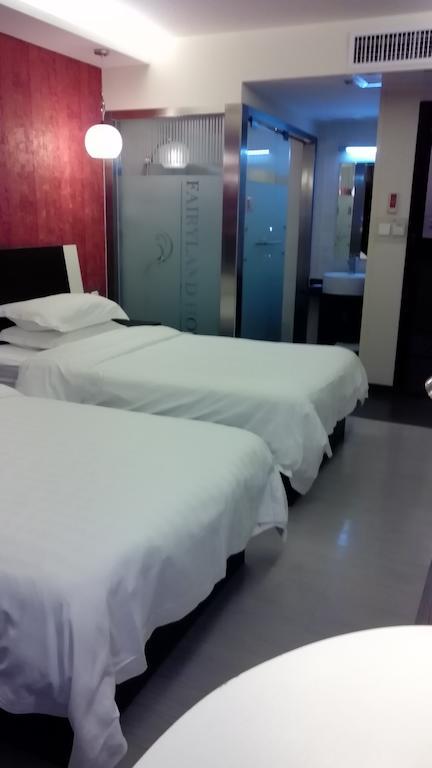Fairyland Hotel Dongfeng Plaza Куньмін Екстер'єр фото